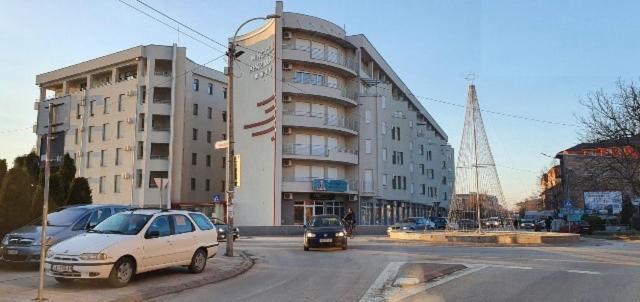 Sladjawing2 Apartment Jagodina Exterior photo