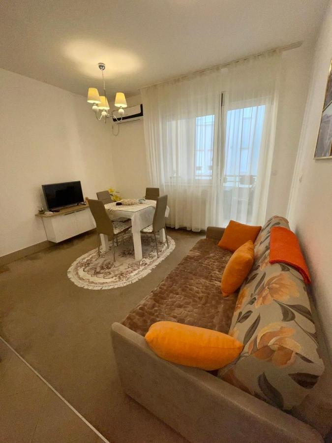 Sladjawing2 Apartment Jagodina Exterior photo